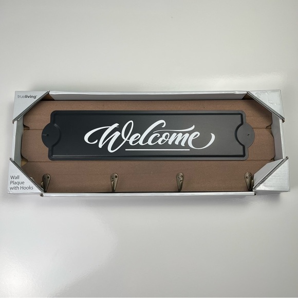 Welcome Hanging Key Holder Wall Sign New in Box. - Picture 1 of 3